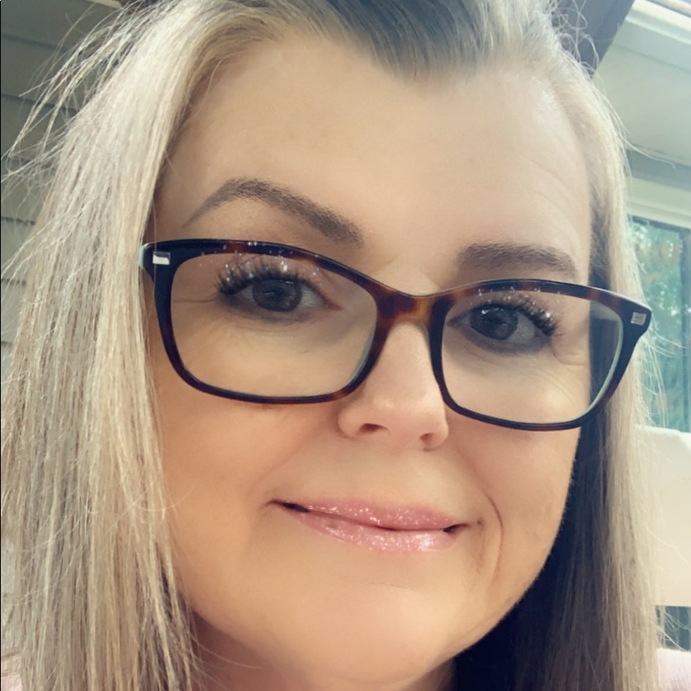 Meet your Posher, Kimberly